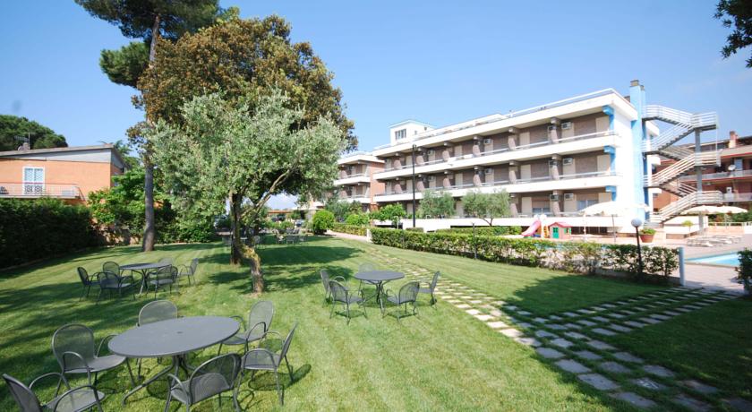 RIVER PALACE (TERRACINA)